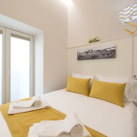 Lovelystay - Majestic Flat In City Center *